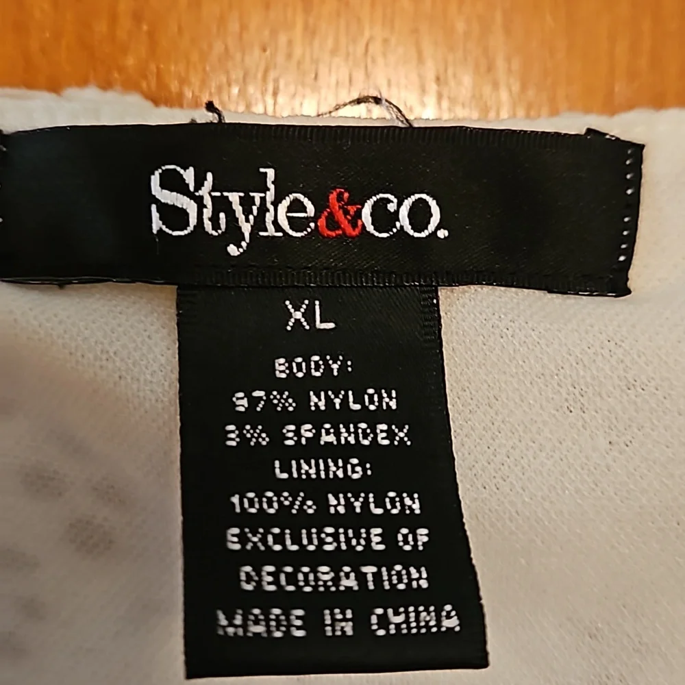 Off white summer dress or top. - Picture 3 of 7